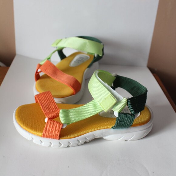 🍁5/$25🎃 Bebo Size 11 Sandals Colourful New No Tags - Picture 2 of 4